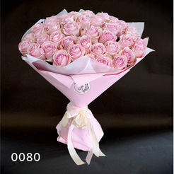 букет из розовых роз